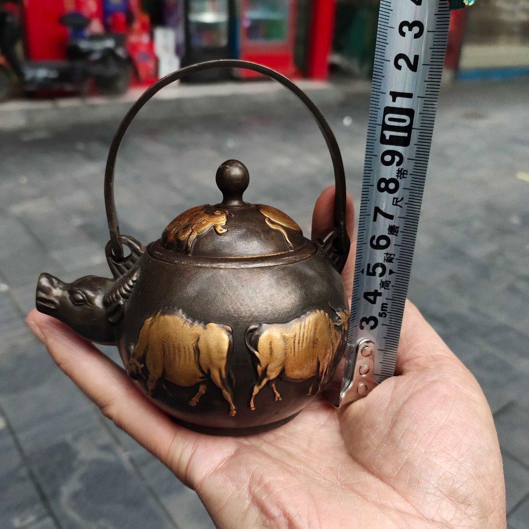 浮彫り五牛茶壺 急須 茶道具 煎茶道具 徳利 工芸品 美術品 置物