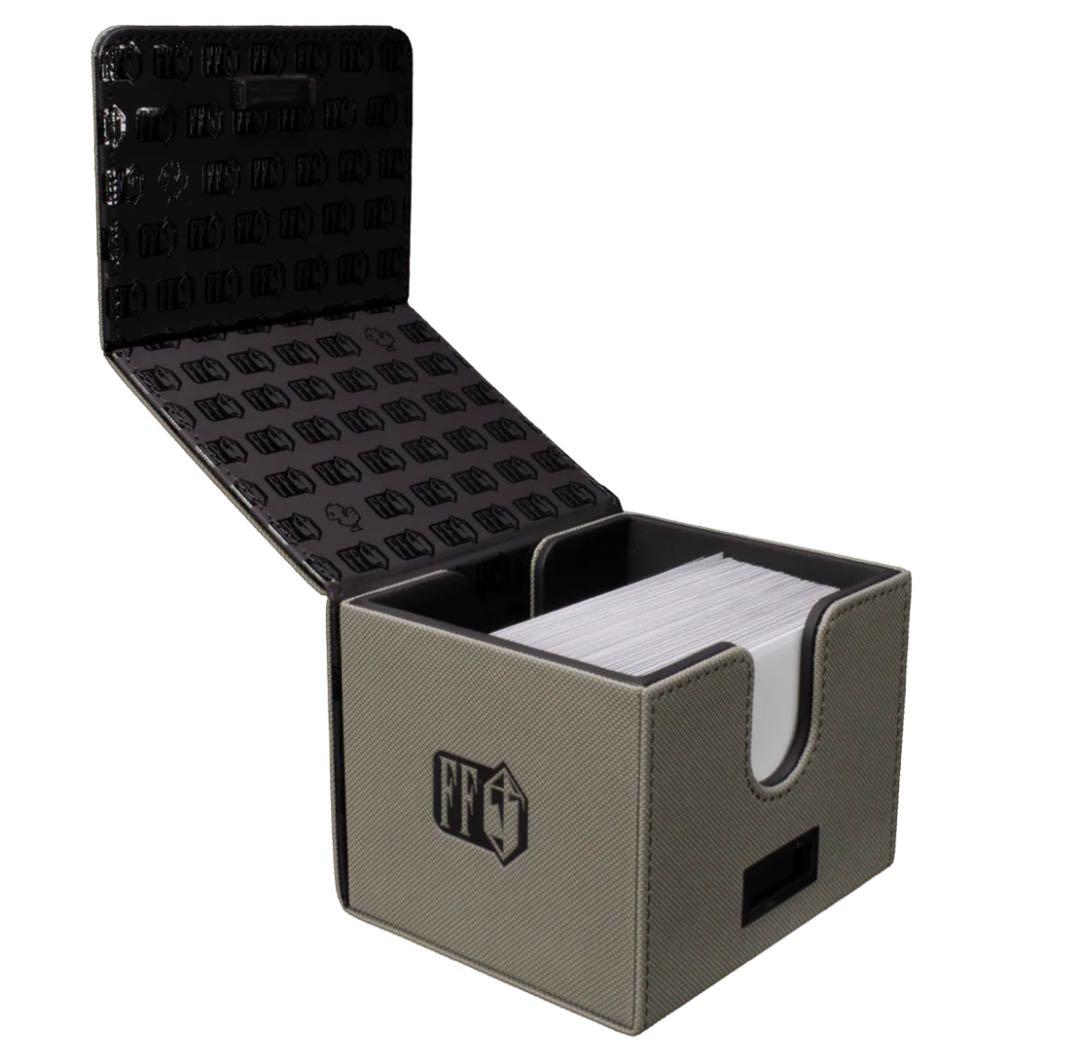 【UltraPro】クラウド・セフィロス デッキケース MTG FFコラボ　プロ