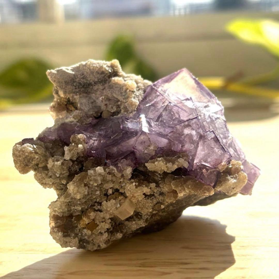 中国　ヤオガンシャン産　ブルー　パープル　フローライト　原石　鉱物標本