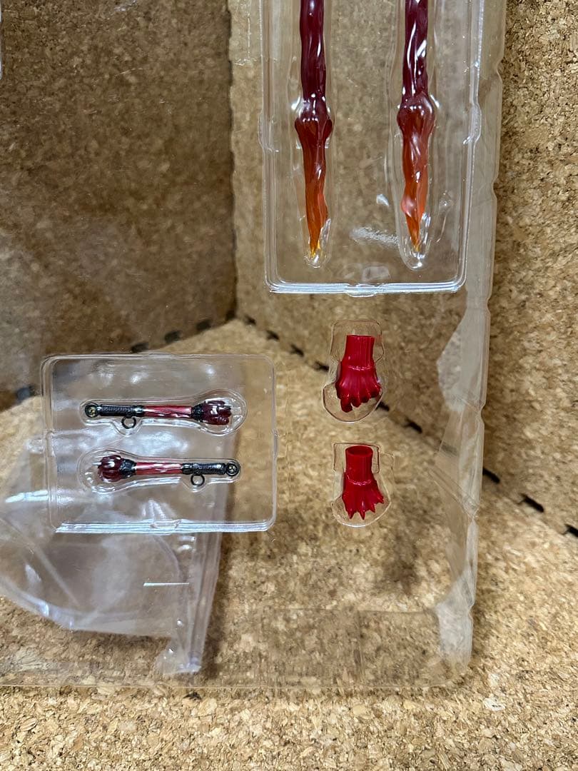 メディコム　1/6サイズ　仮面ライダー響鬼　紅