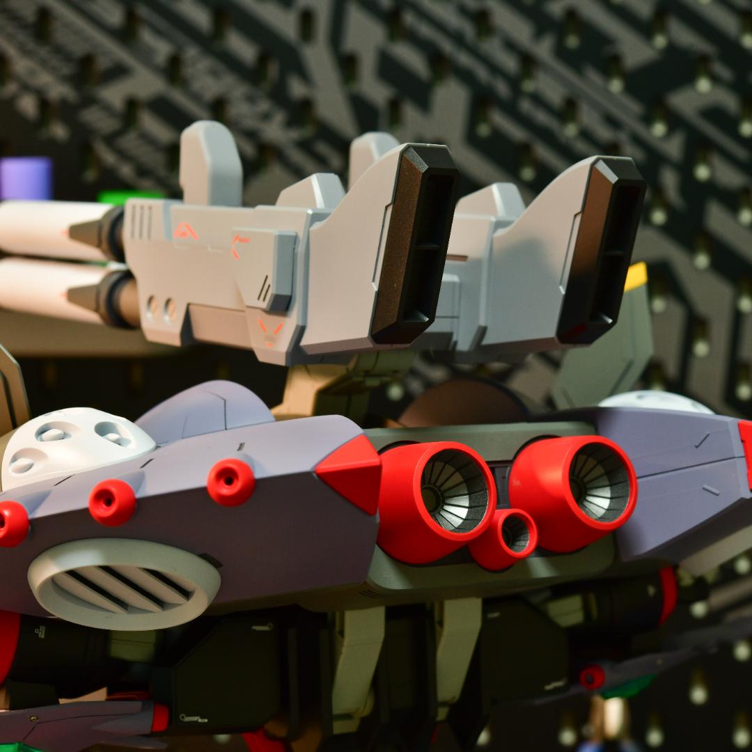 【全塗装完成品】HG デストロイガンダム