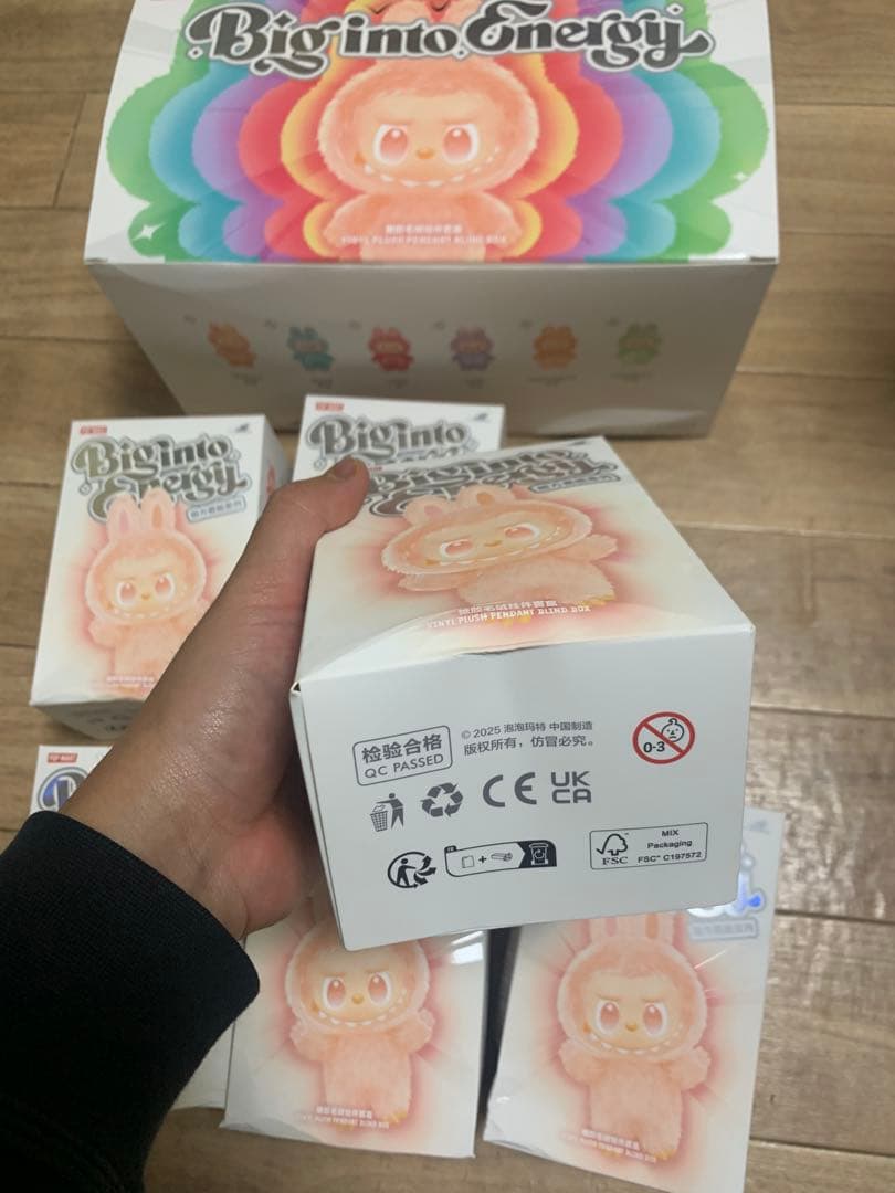 正規品 ラブブ Big into Energy アソートボックス。