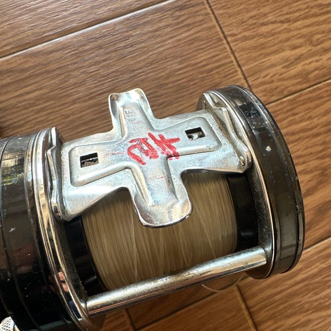 ABU Ambassadeur 7000C リール