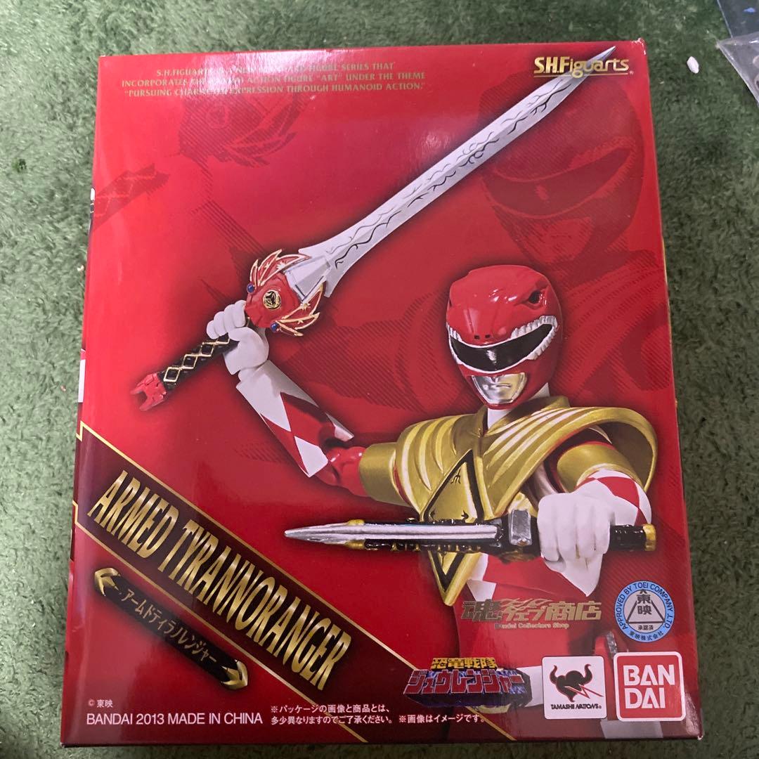 アームドティラノレンジャー　フィギュアーツ