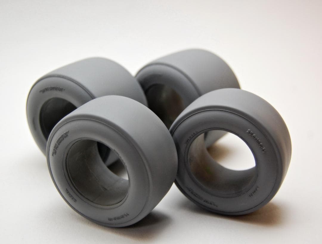 1/12 F1用タイヤ レジン製 ウイリアムズ、マクラーレン等(タミヤ）に３台分