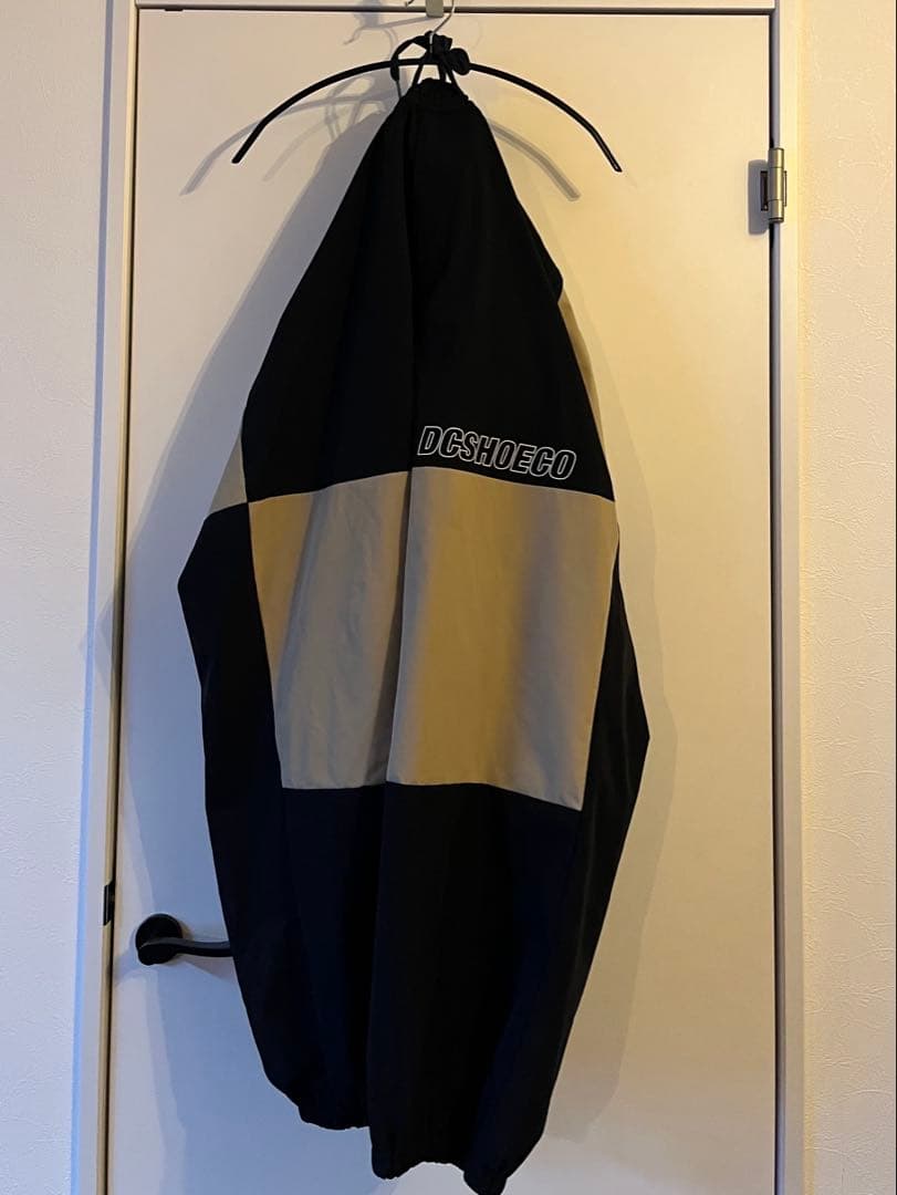 DC SHOE CO. 黒/ベージュ　スノーボード　フード　上下　セットアップ