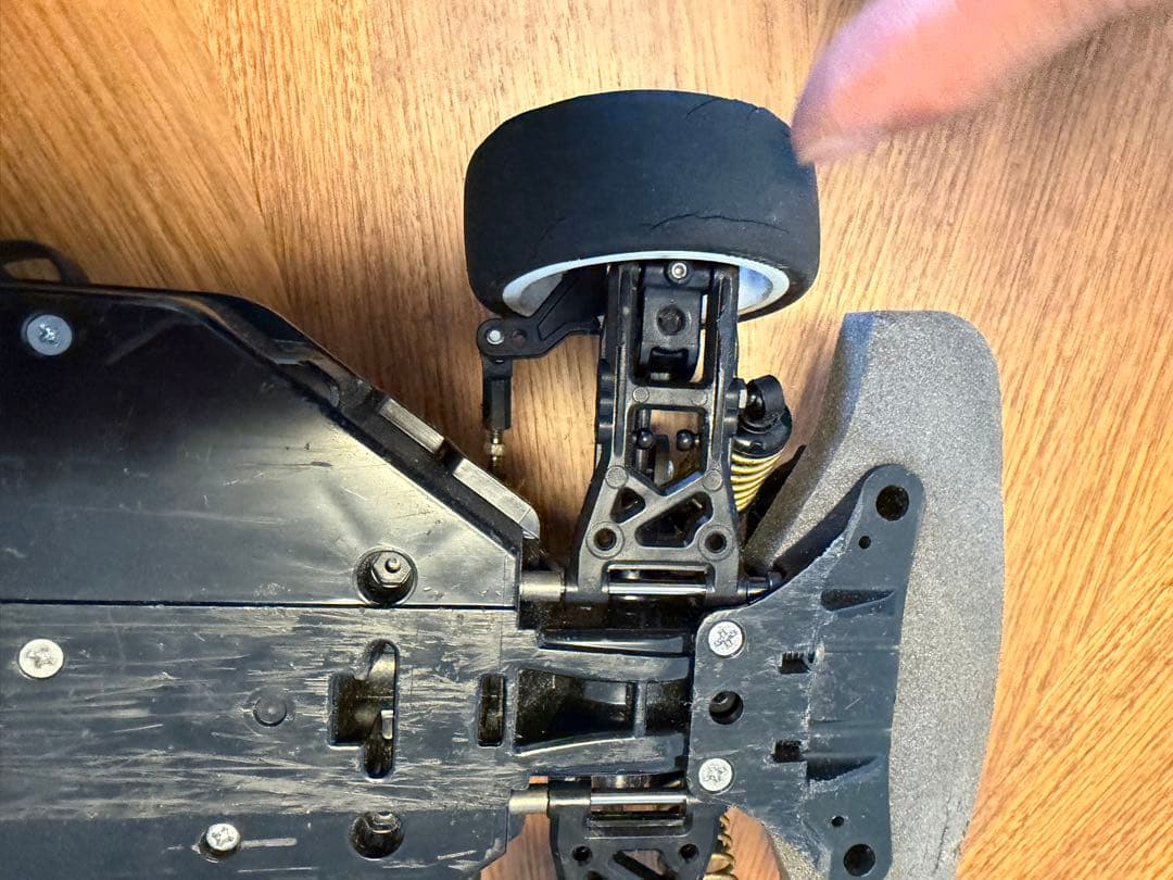 タミヤ　サンワ　ヨコモ　ラジコン