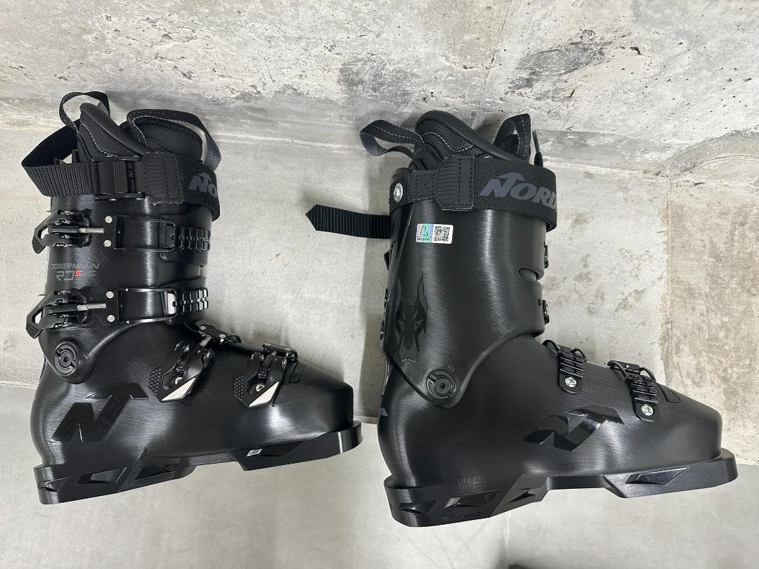新品未使用 NORDICA Dobermann 5RD スキーブーツ 24/25