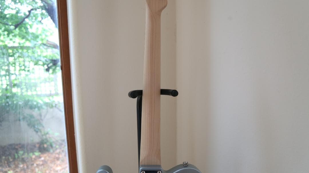 Squier by fender Telecaster　Ice Blue