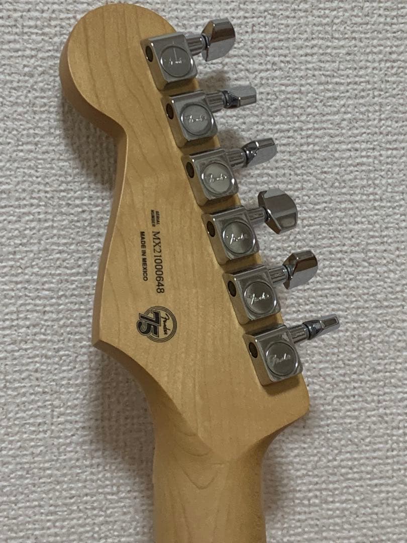 Fender player strat バタークリーム　セミハードケース付き