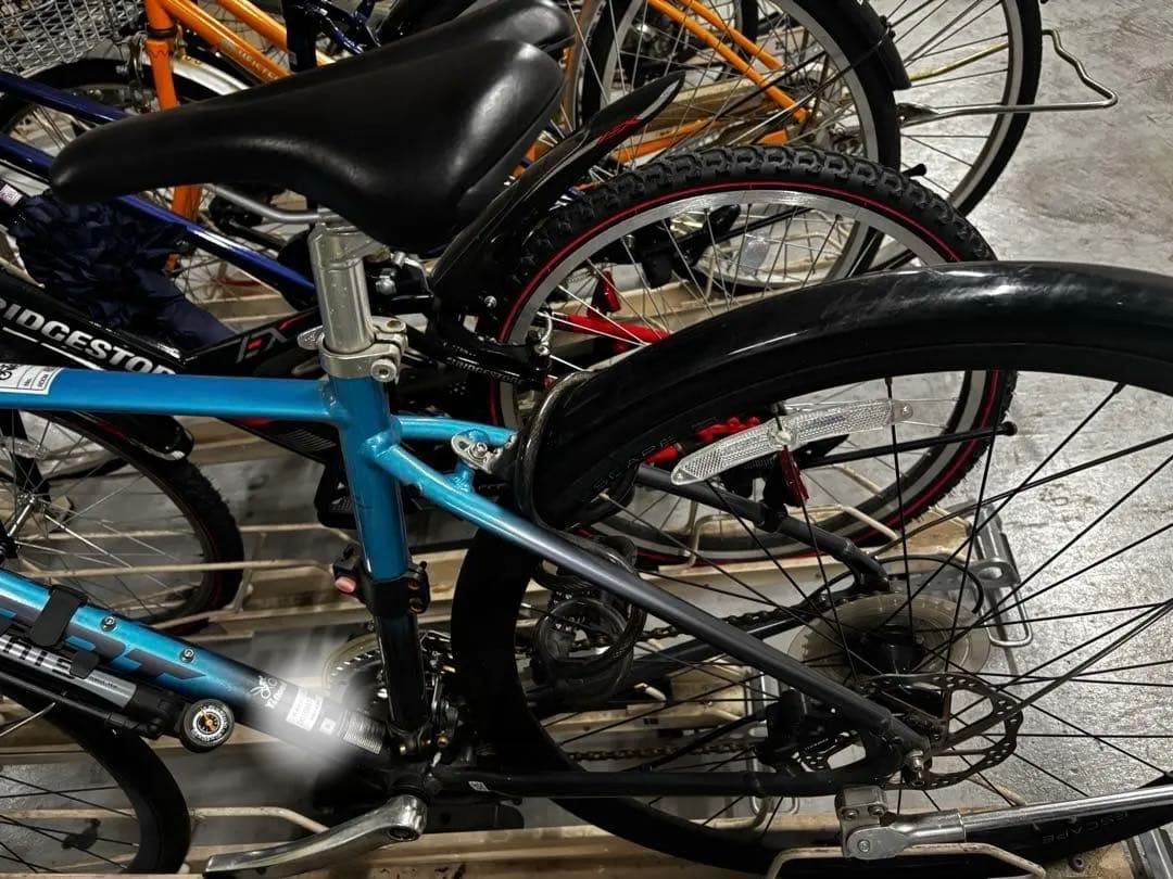 クロスバイク giant リブモデル