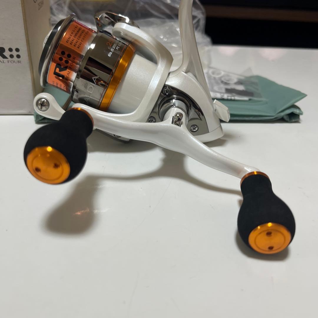 未使用品　DAIWA 09カルディア2506W ダブルハンドル ダイワ