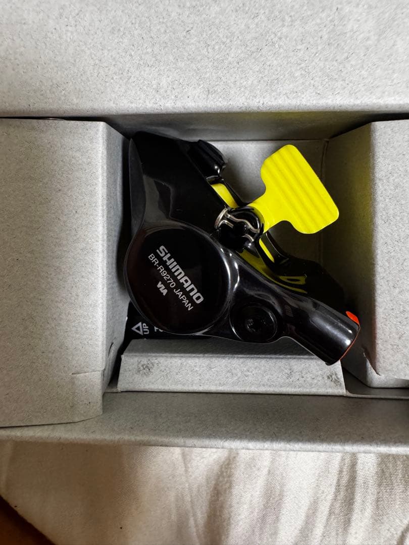 R9270 デュラエースフロントブレーキ