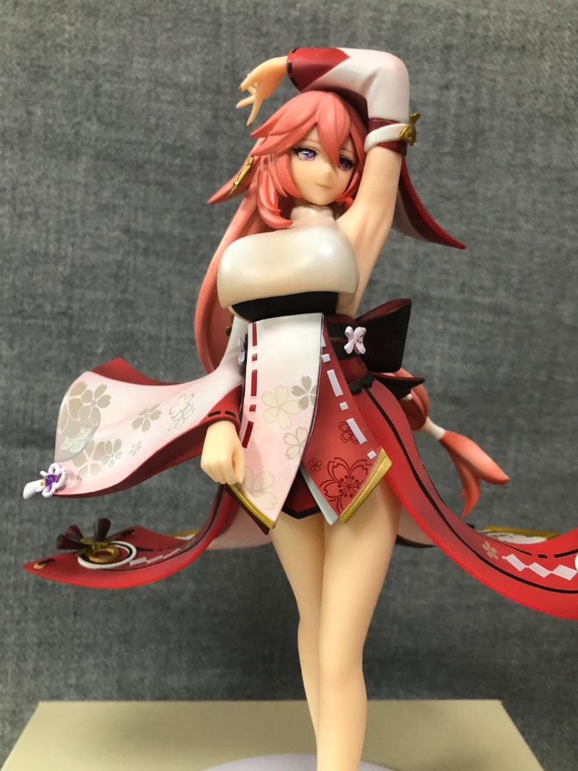 原神　八重神子　フィギュア