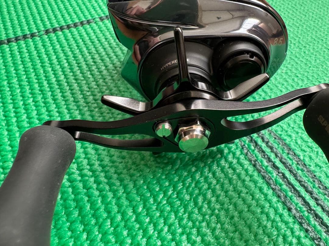 ダイワ ベイトリール 25IM Z TW 100XHL-C (左) アベイル