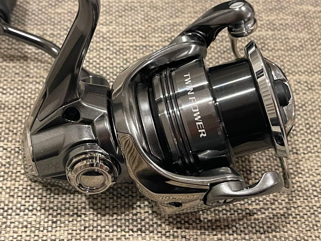 SHIMANO TWIN POWER C2500SXG スピニングリール　極美品