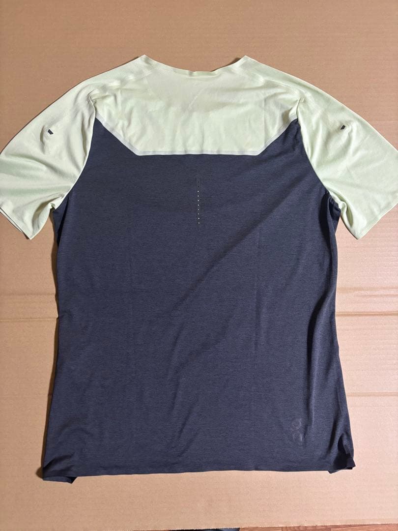 【激アツ】On ランニング 超軽量 Tシャツ 2着セット