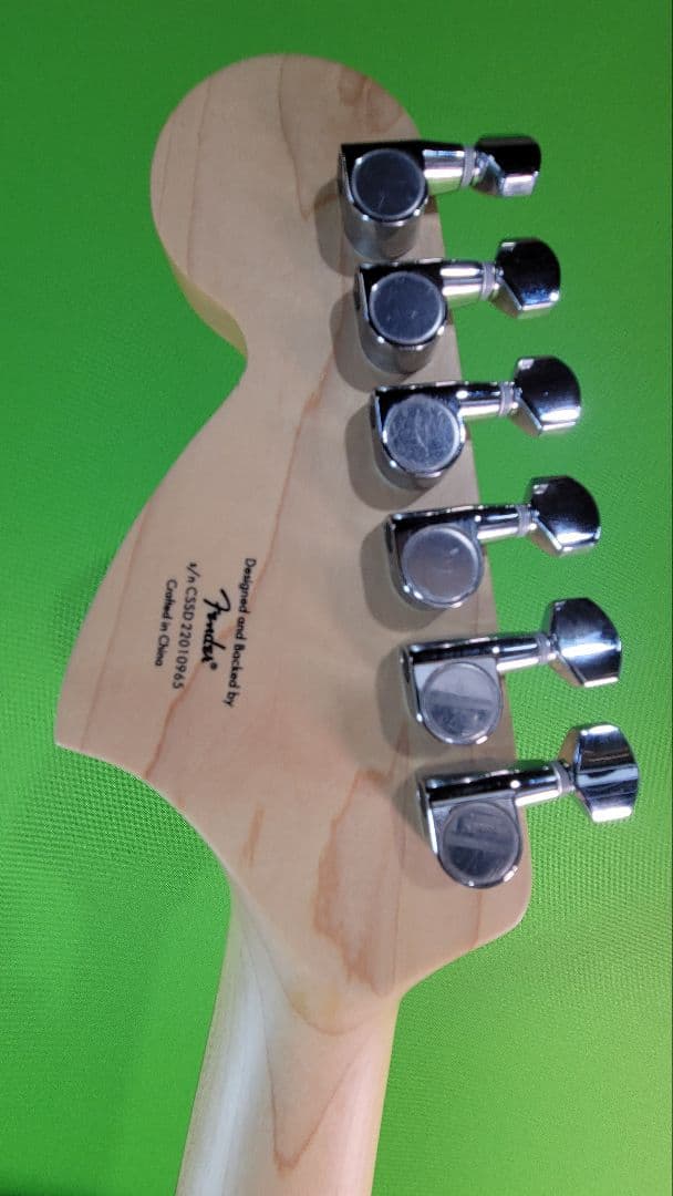 Squier by Fender stratocaster White 美品