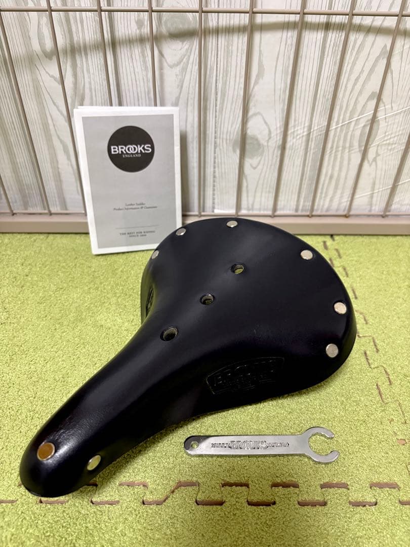 BROOKS B17 SHORT サドル