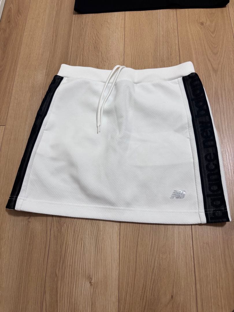 ゴルウェア上下M シューズ、ソックス23.5, ボール、新品未使用