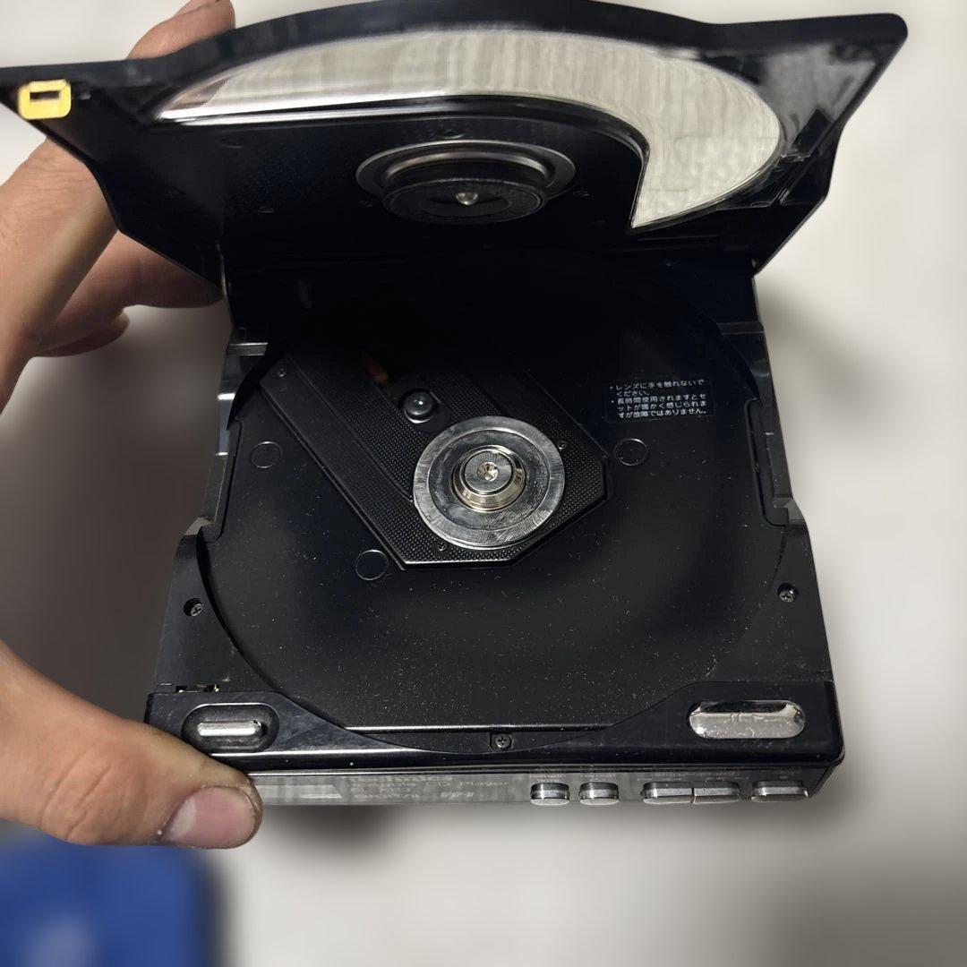 Technics ポータブルCDプレーヤー SL-XP3