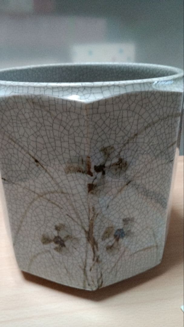 青磁　八角水指