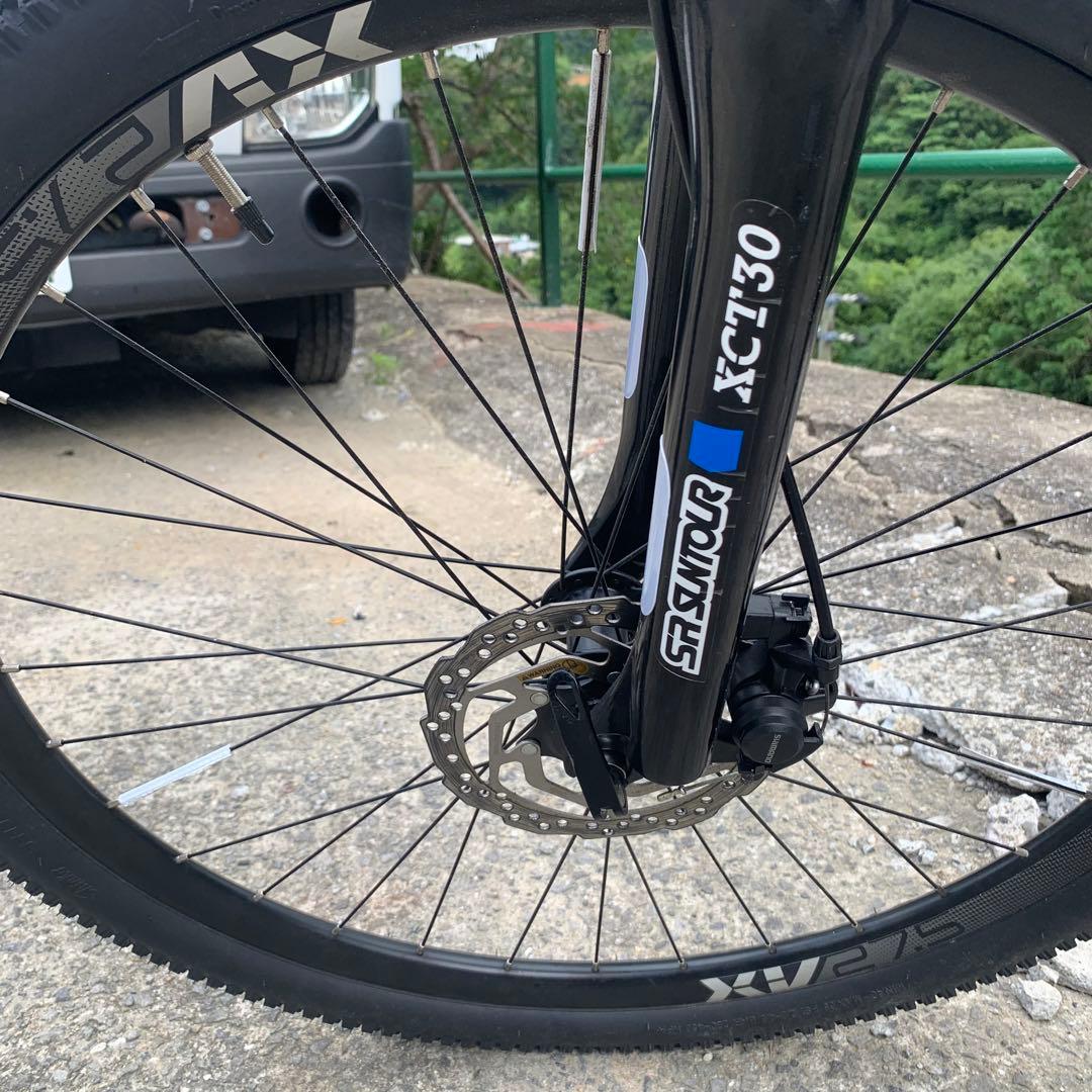 岸170 NESTO 軽量クロスバイク　紺