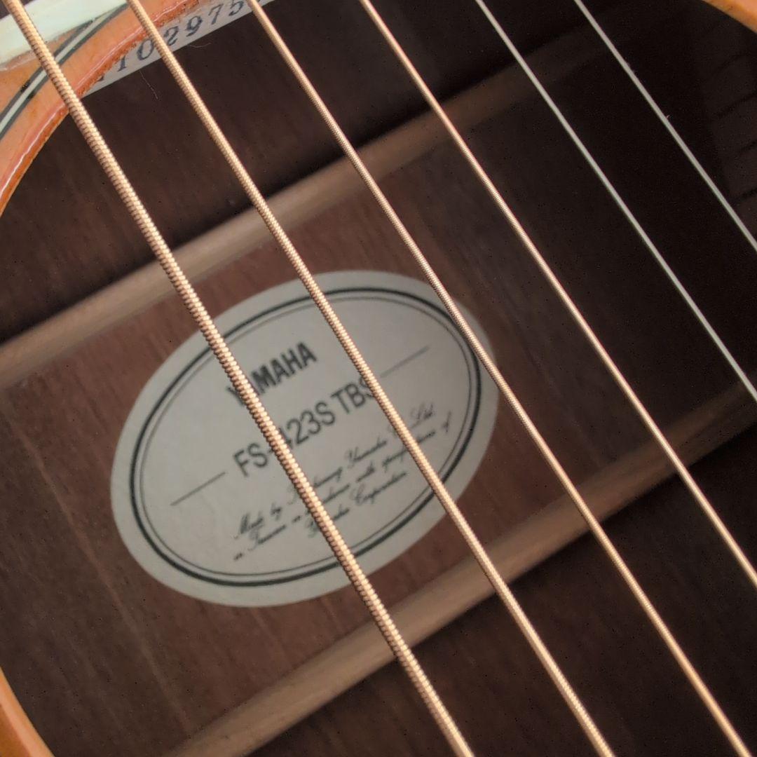 YAMAHA ヤマハ FS-423S TBSトップ単板　美品 低弦高　弾きやすい