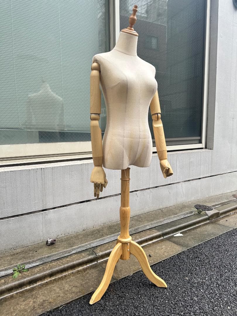 女性用マネキン 可動式腕付き