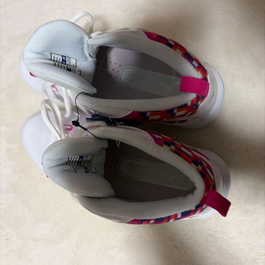 定価税込16500円！ミズノ　ウェーブダイバーズLG4 Ltd 24.5㌢新品