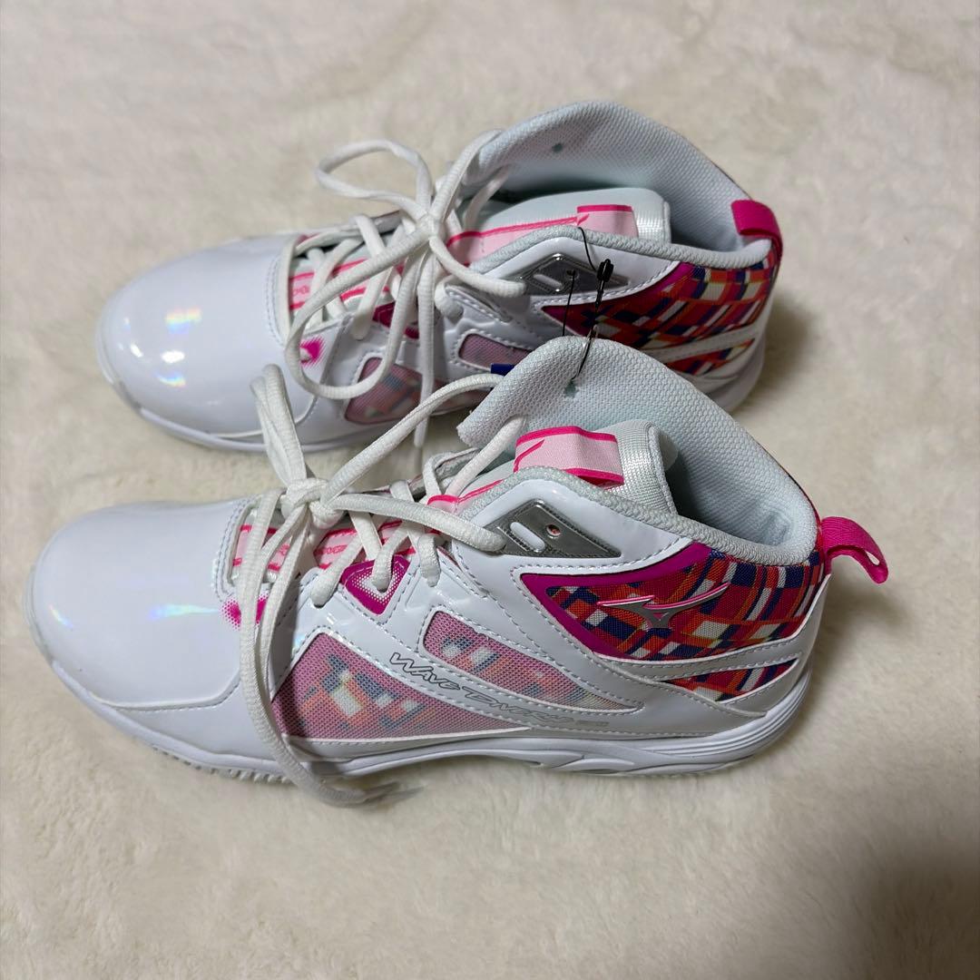 定価税込16500円！ミズノ　ウェーブダイバーズLG4 Ltd 24.5㌢新品