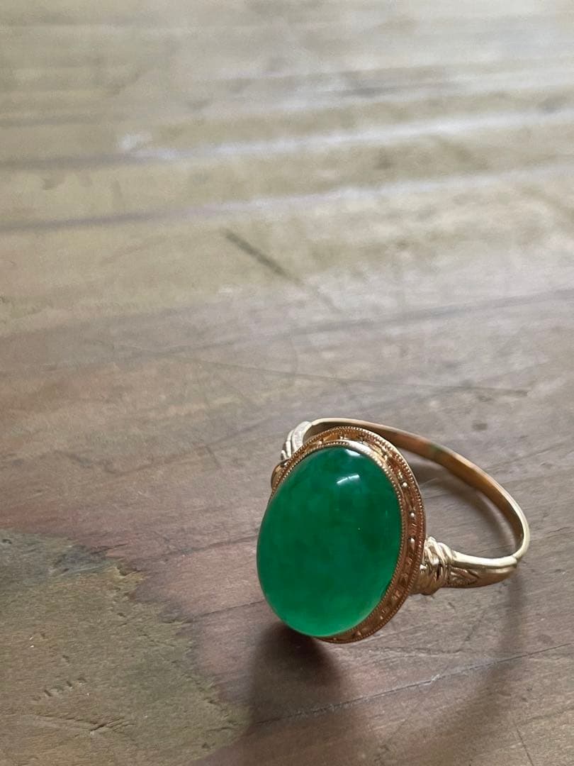 古いリング【m ヴィンテージ　アンティーク　レトロ　K18 翡翠？　ヒスイ？】