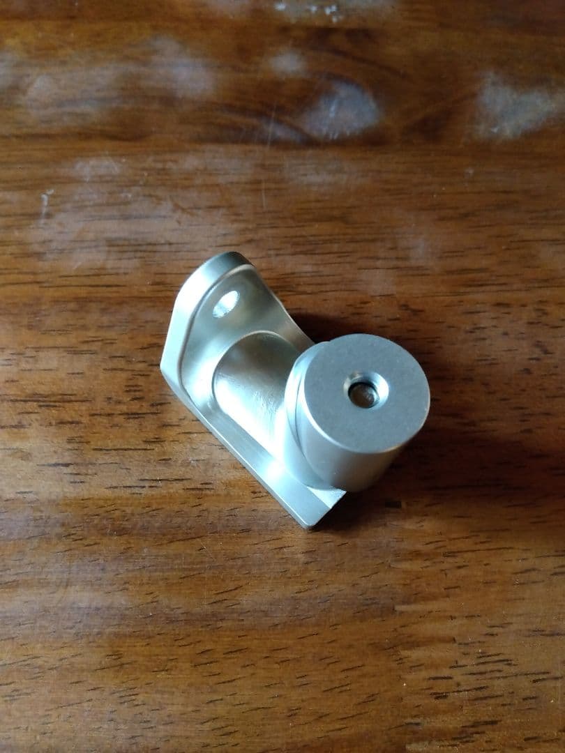 801製作所　フロントブレーキ台座(700C用)　中古品