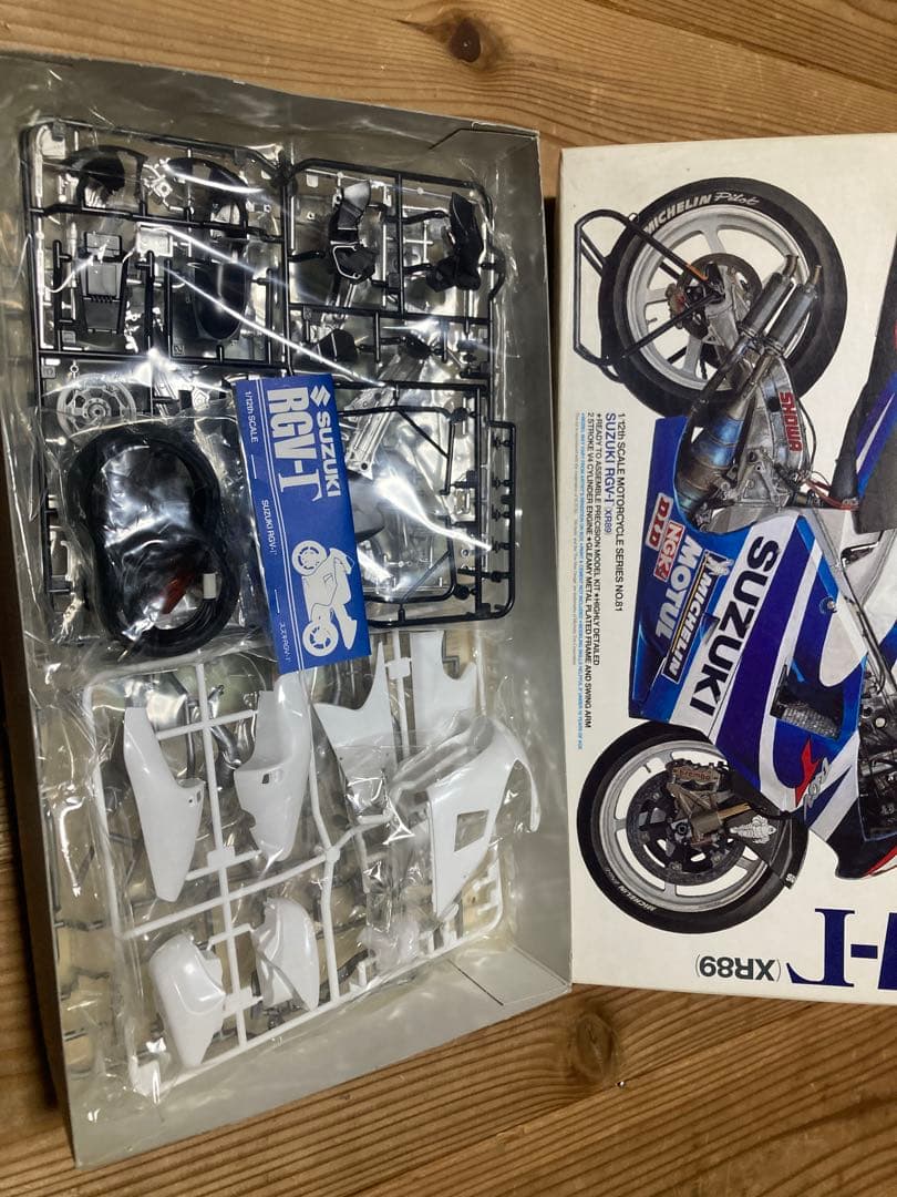 バイク　プラモデルセット　ホンダNS500 NR NSR500 RGV 未組立