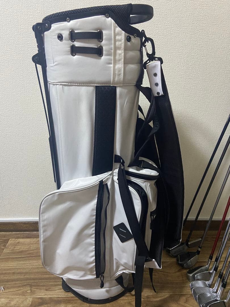 ホワイトゴルフバッグ・キャディバッグ