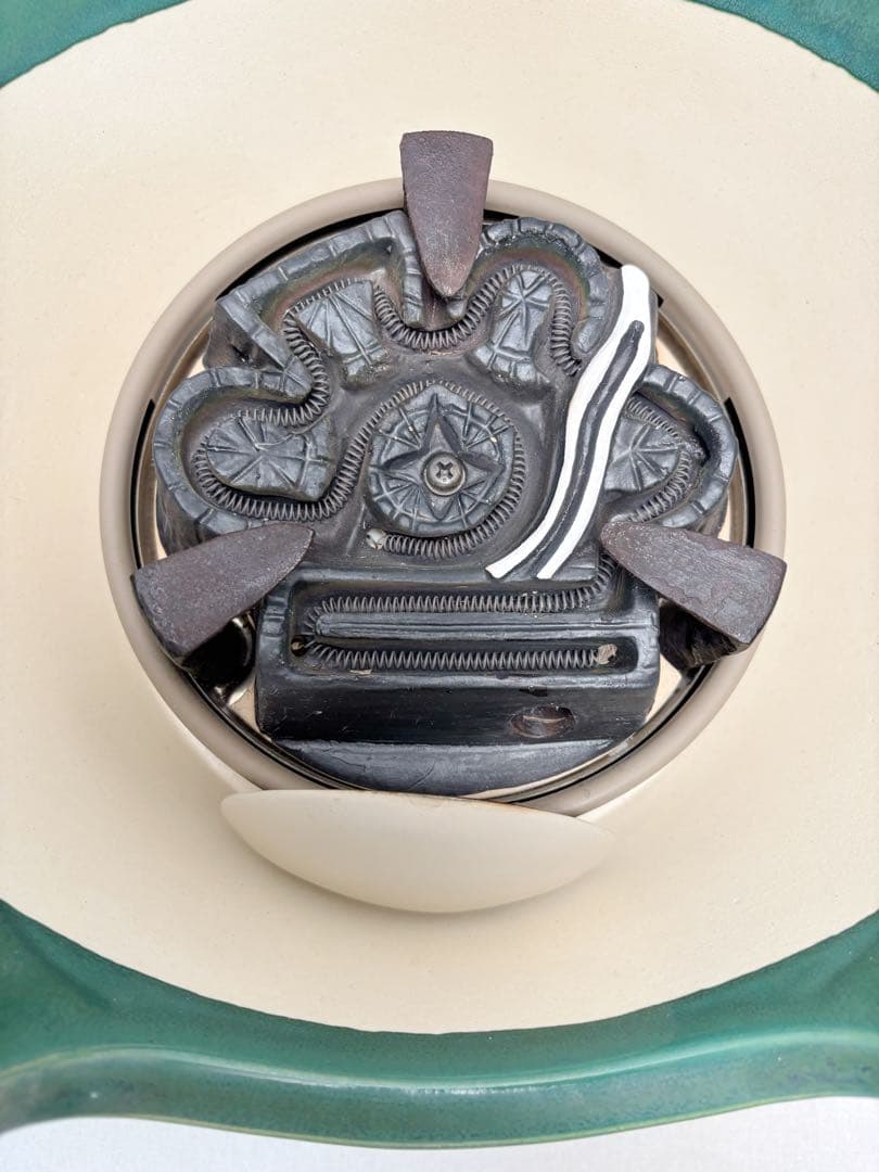 茶道具 織部 紅鉢型 野々田商店製電熱器 松地紋釜 敷板付 2点セット 紙箱