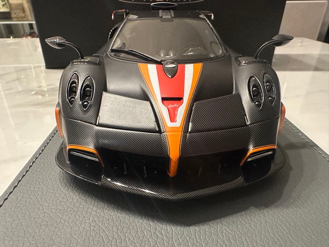 完売品 BBR 1/18 パガーニ イモラ マットブラックカーボン ミニカー