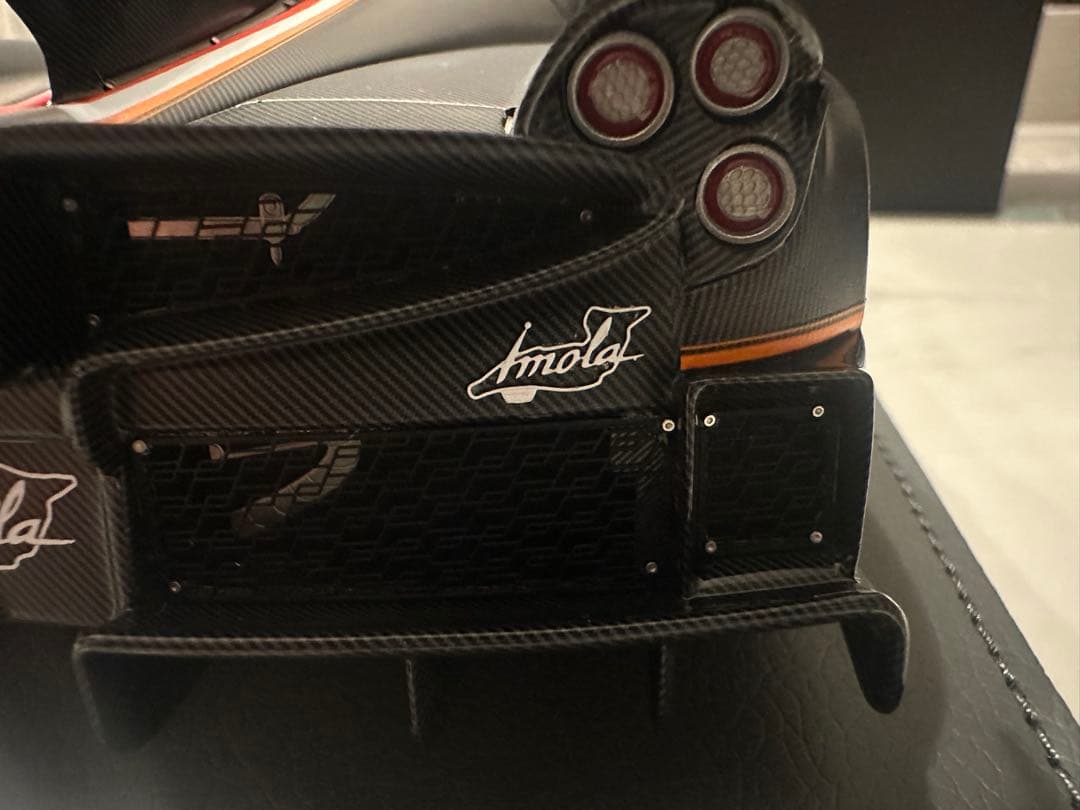 完売品 BBR 1/18 パガーニ イモラ マットブラックカーボン ミニカー