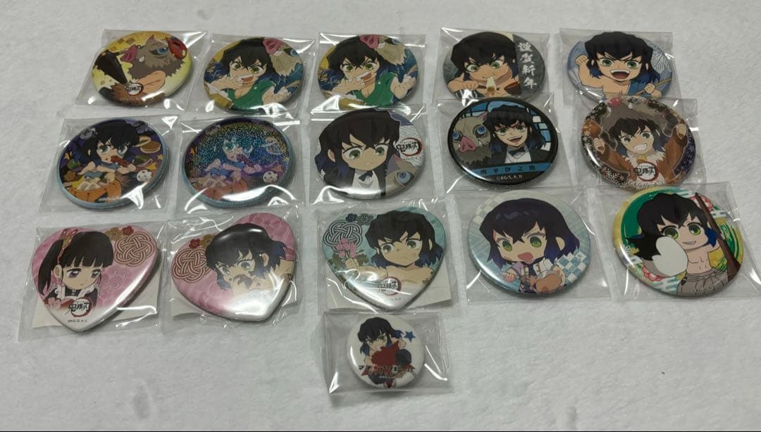 鬼滅の刃　嘴平伊之助　缶バッジ　まとめ売り