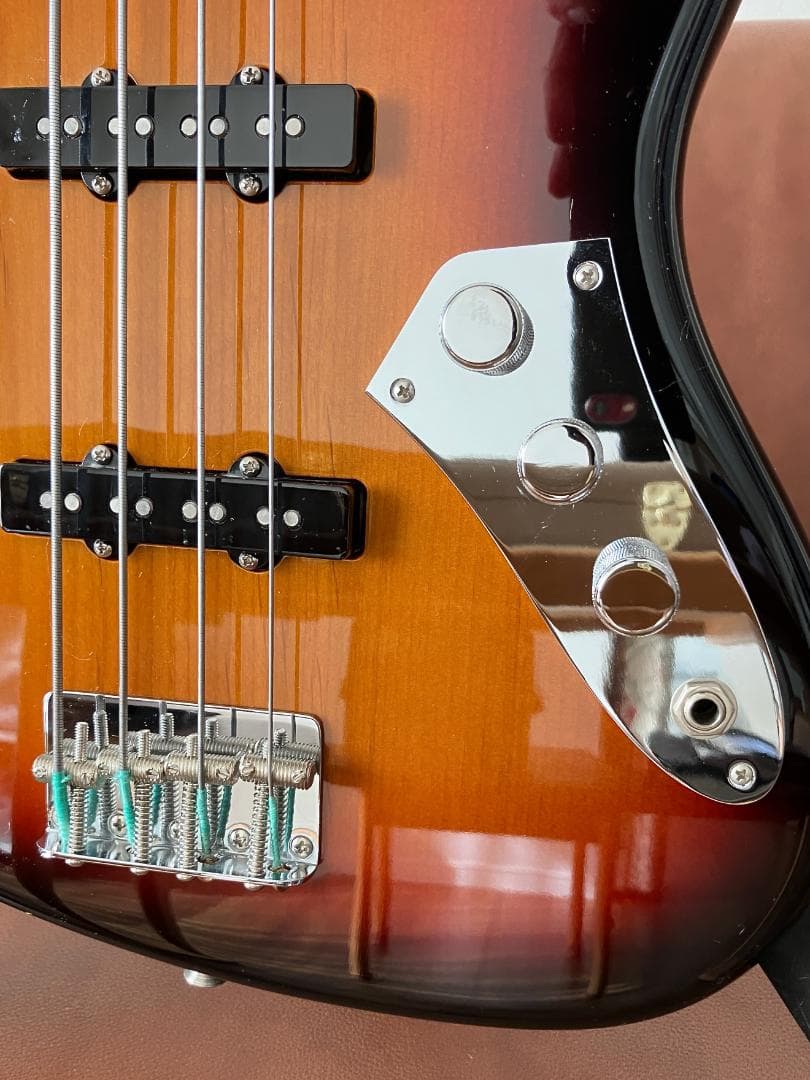 ベース Fender Jaco Pastorius Jazz Bass