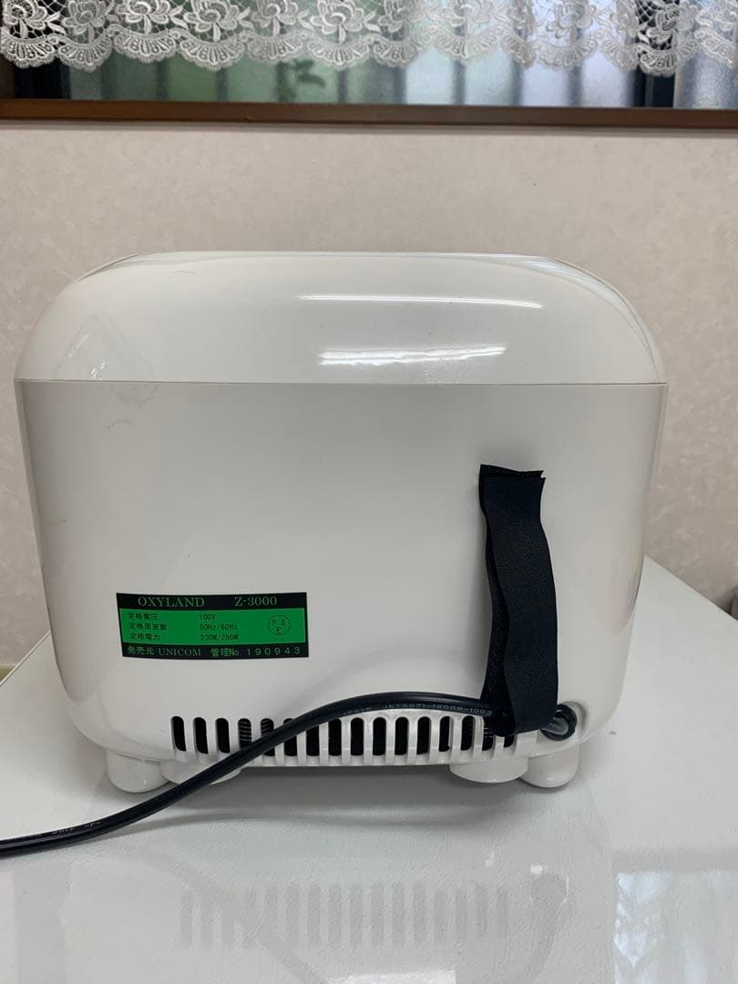 ユニコム　酸素濃縮器　オキシランドZ-3000 酸素濃度計OX-PLUS