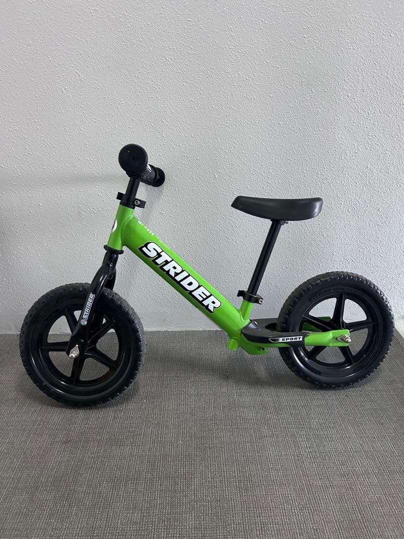 ストライダー　12インチ