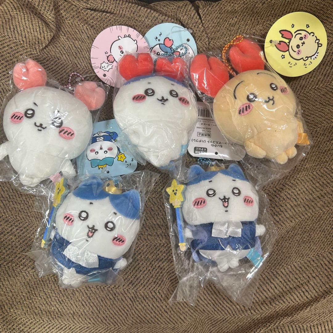 ５個　ちいかわ　カニなちいかわ　カニなハチワレ　ロブスターなうさぎ　マスコット