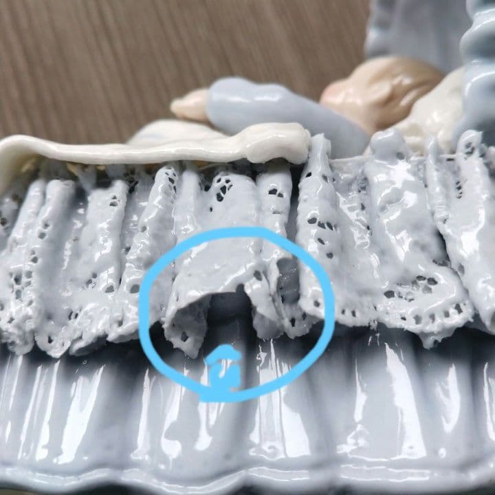 陶磁器製 赤ちゃんとクマの置物 アンティーク