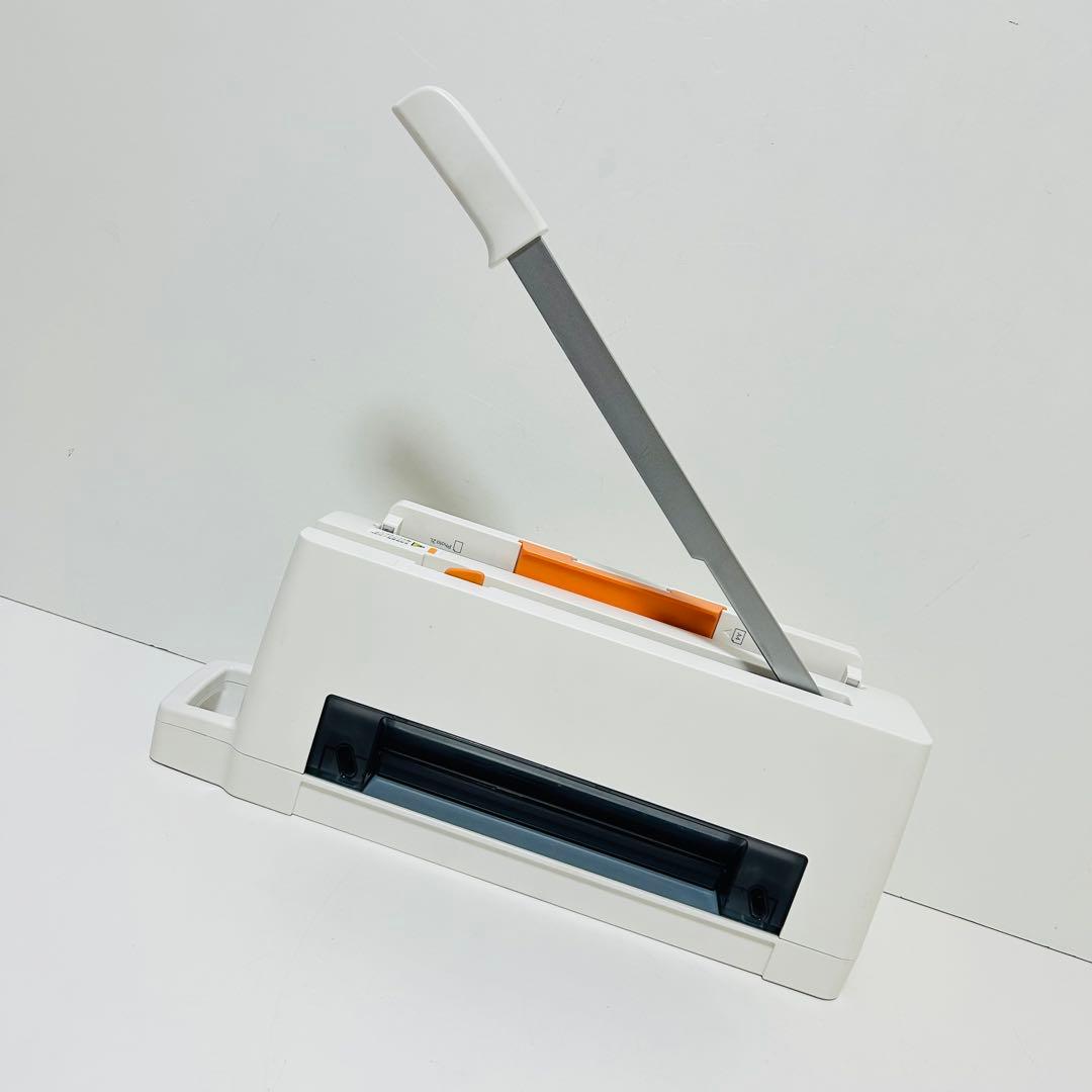 【極美品】PLUS コンパクト断裁機 PK-113 ペーパーカッター