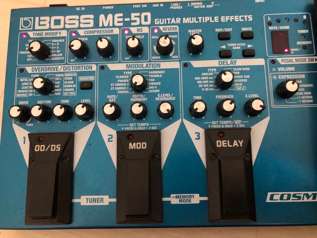 送料込みBOSS ME-50 ギター マルチエフェクター　ボス