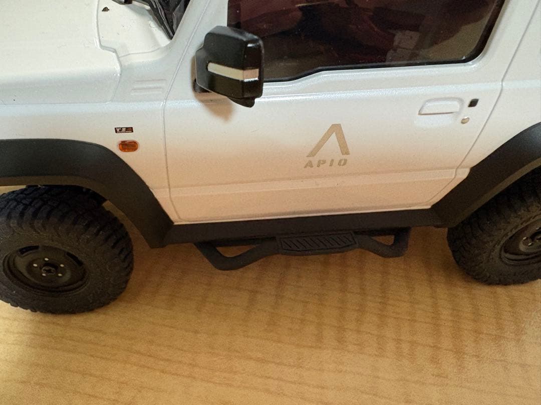 京商　ミニッツ4x4 LEDライト付 サーフからジムニーへ変更