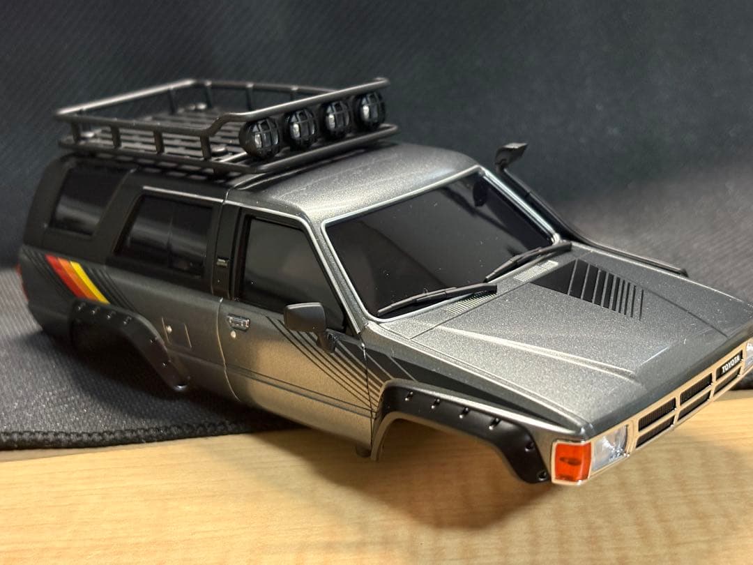 京商　ミニッツ4x4 LEDライト付 サーフからジムニーへ変更