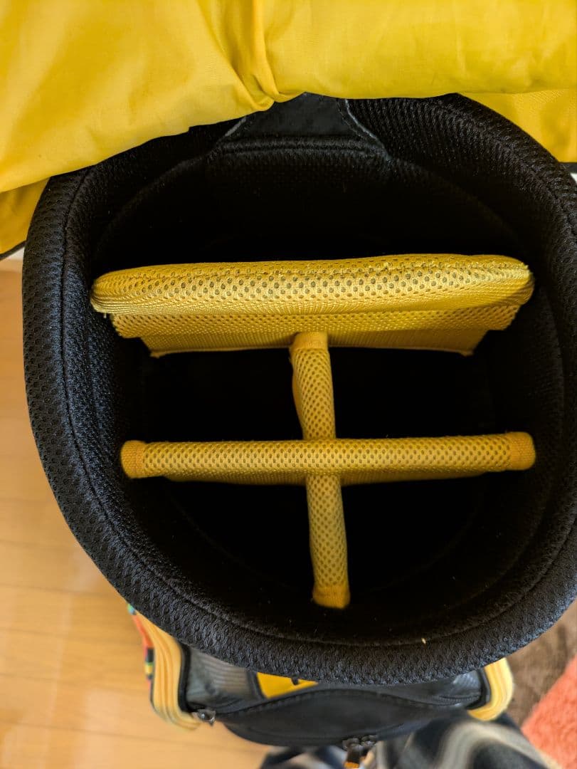 Loudmouth カラフル花柄キャディバッグ