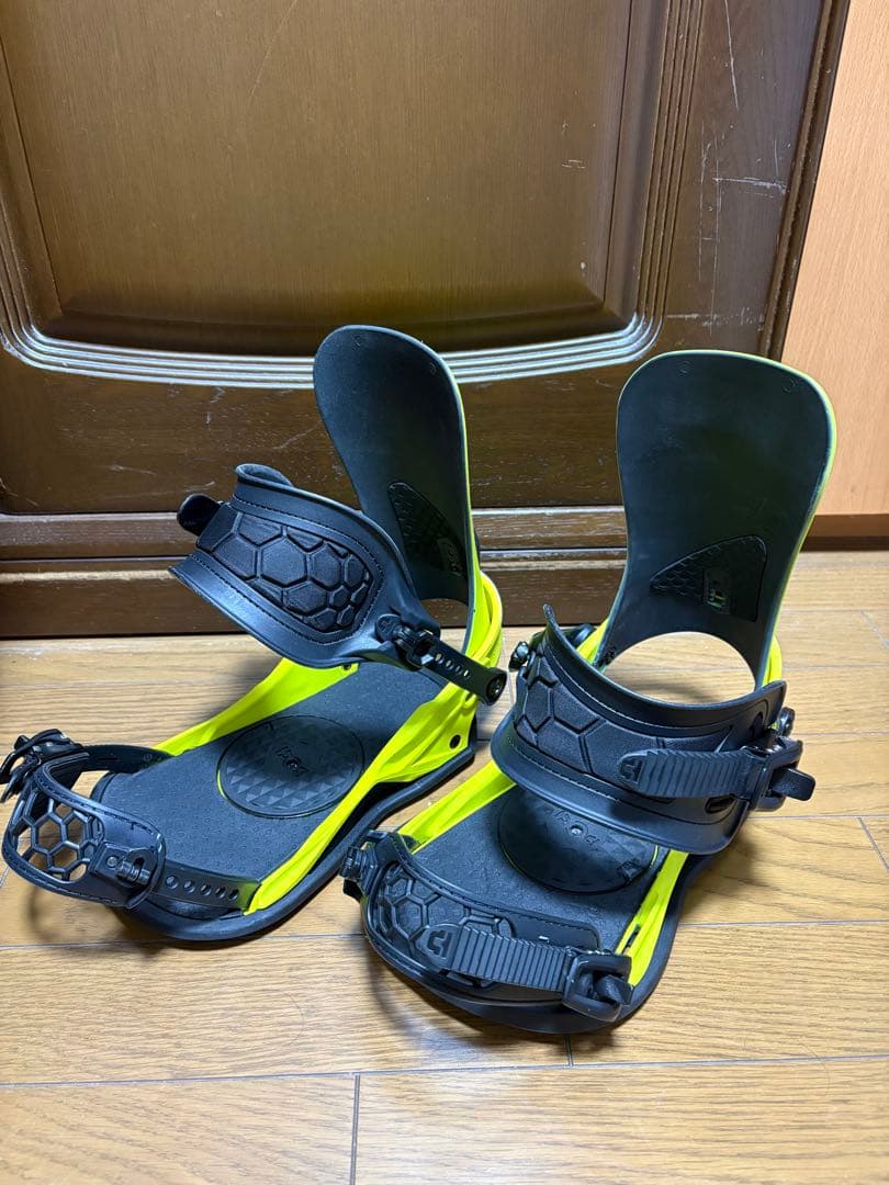 UNION STRATA ユニオン　ストラータ　バインディング　Mサイズ